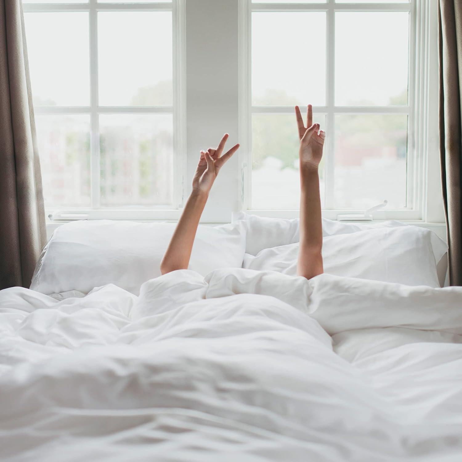 Juego de Sábanas KICKEE 100% Viscosa de Bambú CA King Nube Blanca