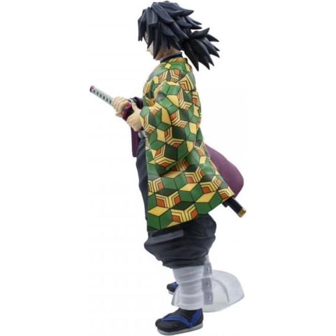 Figura Giyu Tomioka Banpresto Kimetsu no Yaiba 15.24 cm