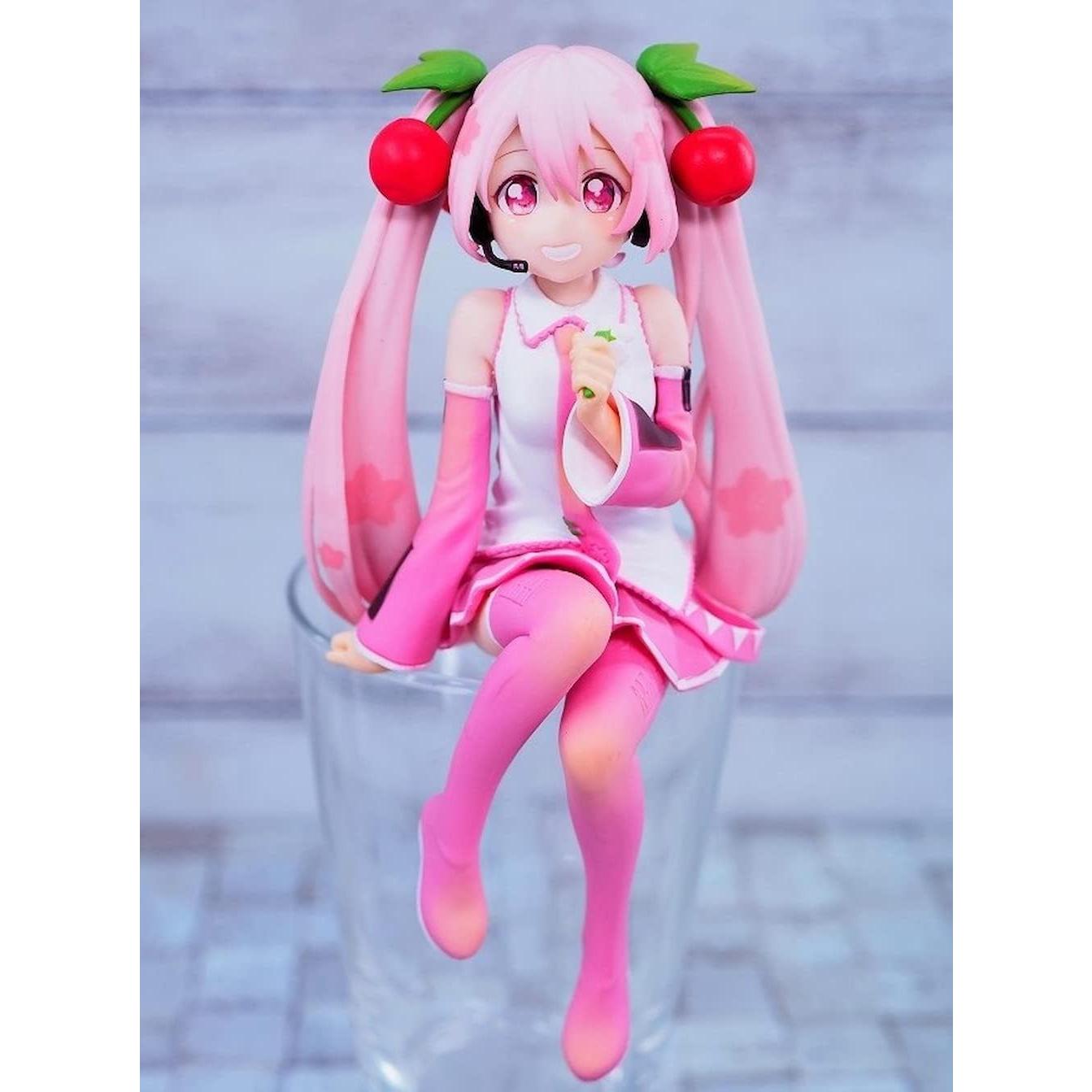 Figura Noodle Stopper Hatsune Miku Sakura Furyu 25x22x28cm