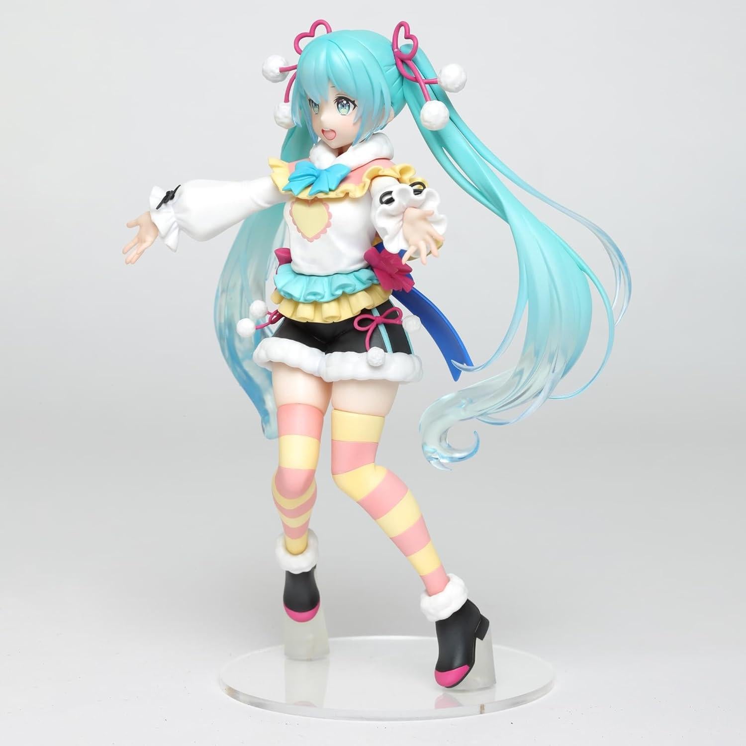 Figura Hatsune Miku Taito 18 cm Versión Invierno Coleccionable