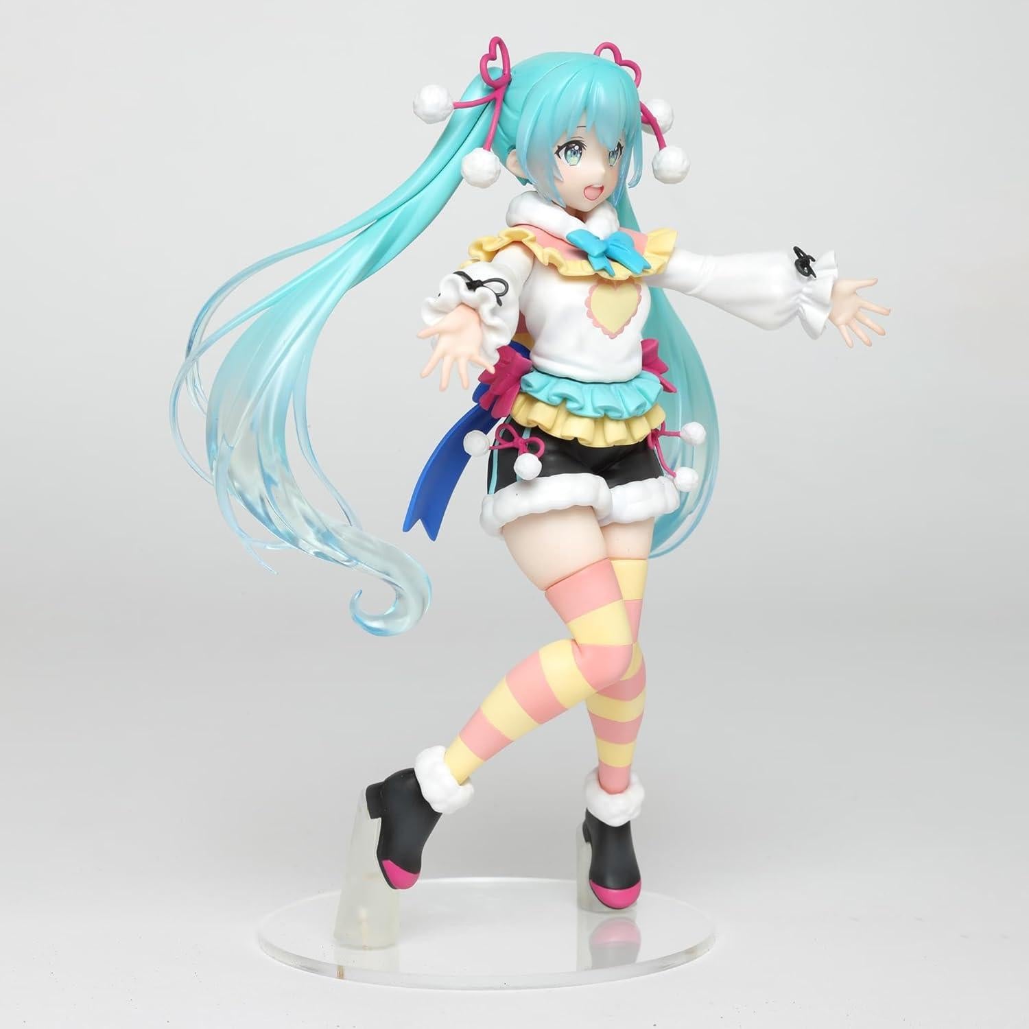 Figura Hatsune Miku Taito 18 cm Versión Invierno Coleccionable