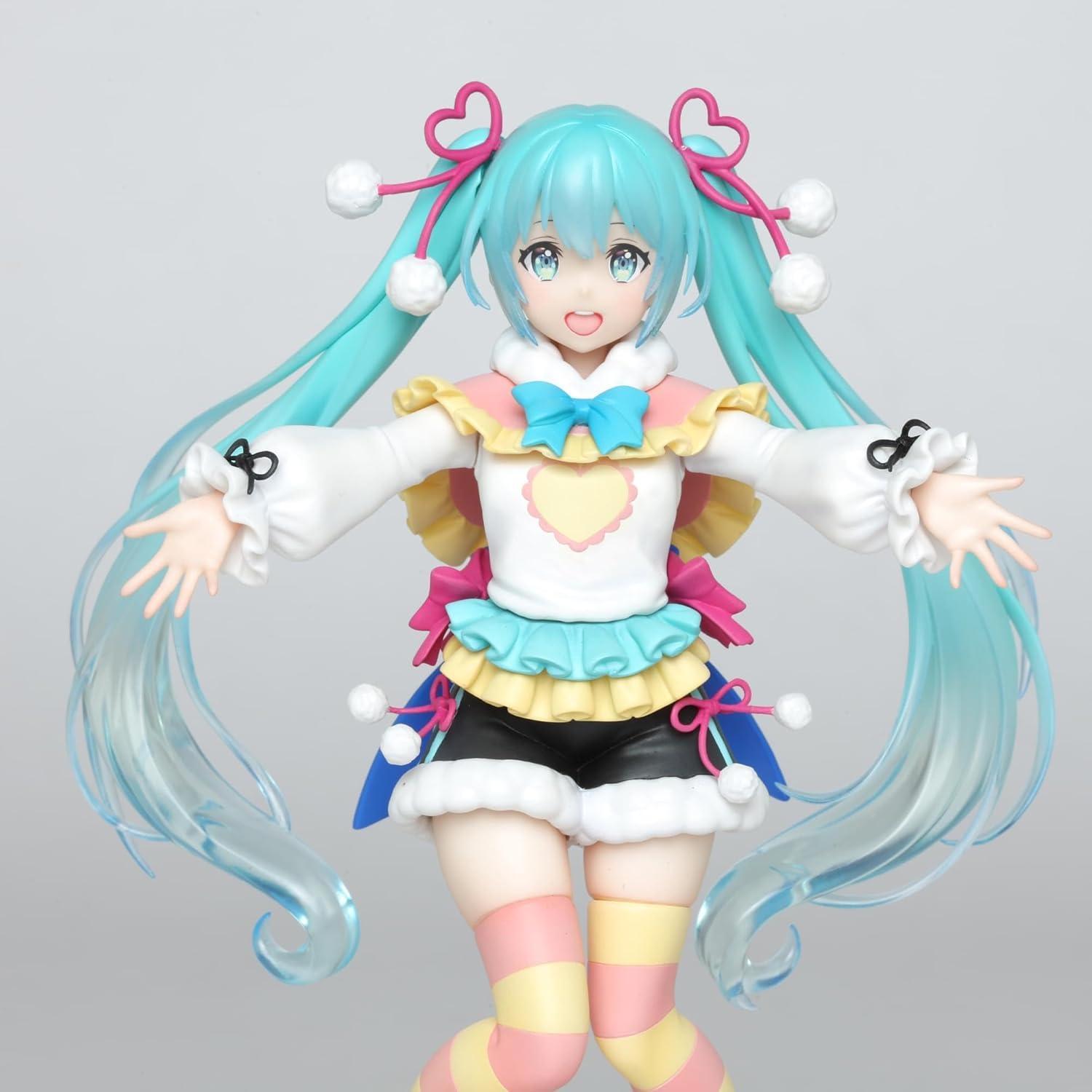 Figura Hatsune Miku Taito 18 cm Versión Invierno Coleccionable