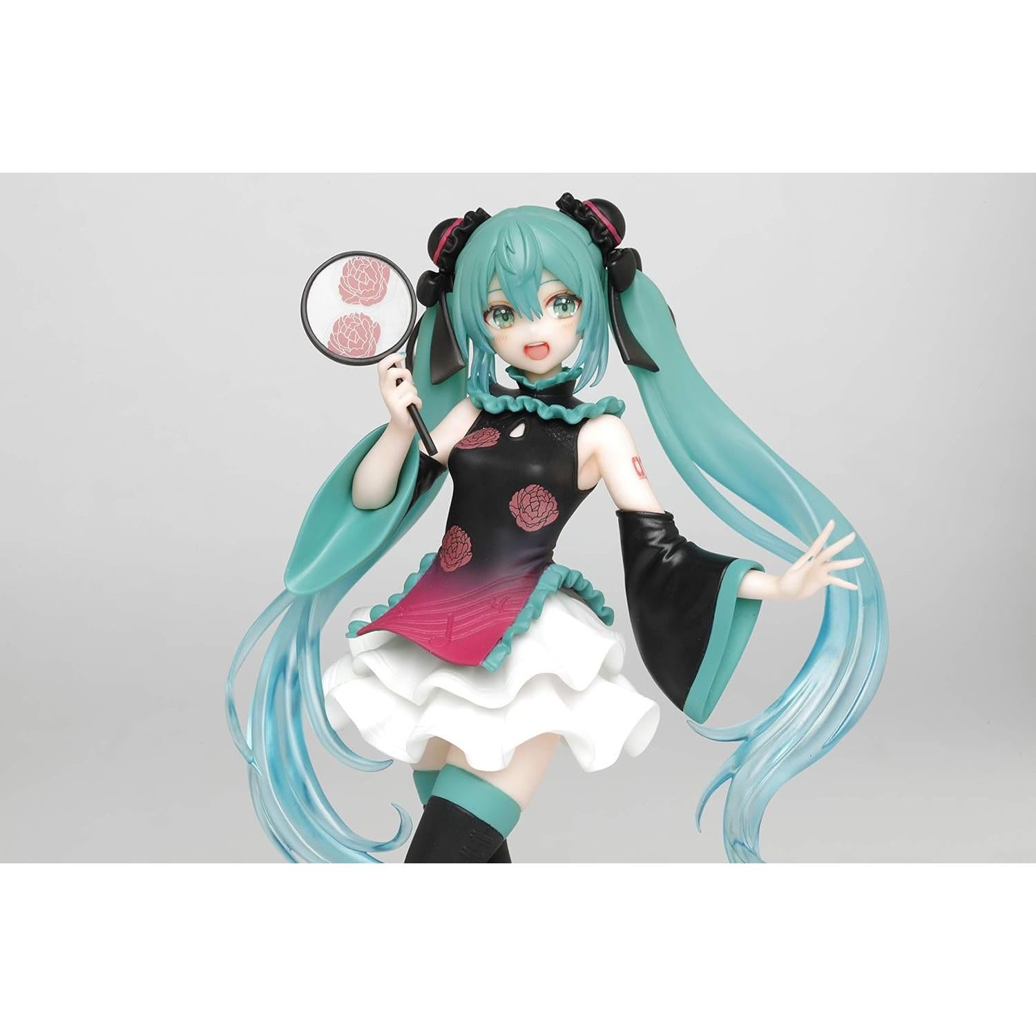 Figura Hatsune Miku Vestido Mandarín Taito 20.32 cm