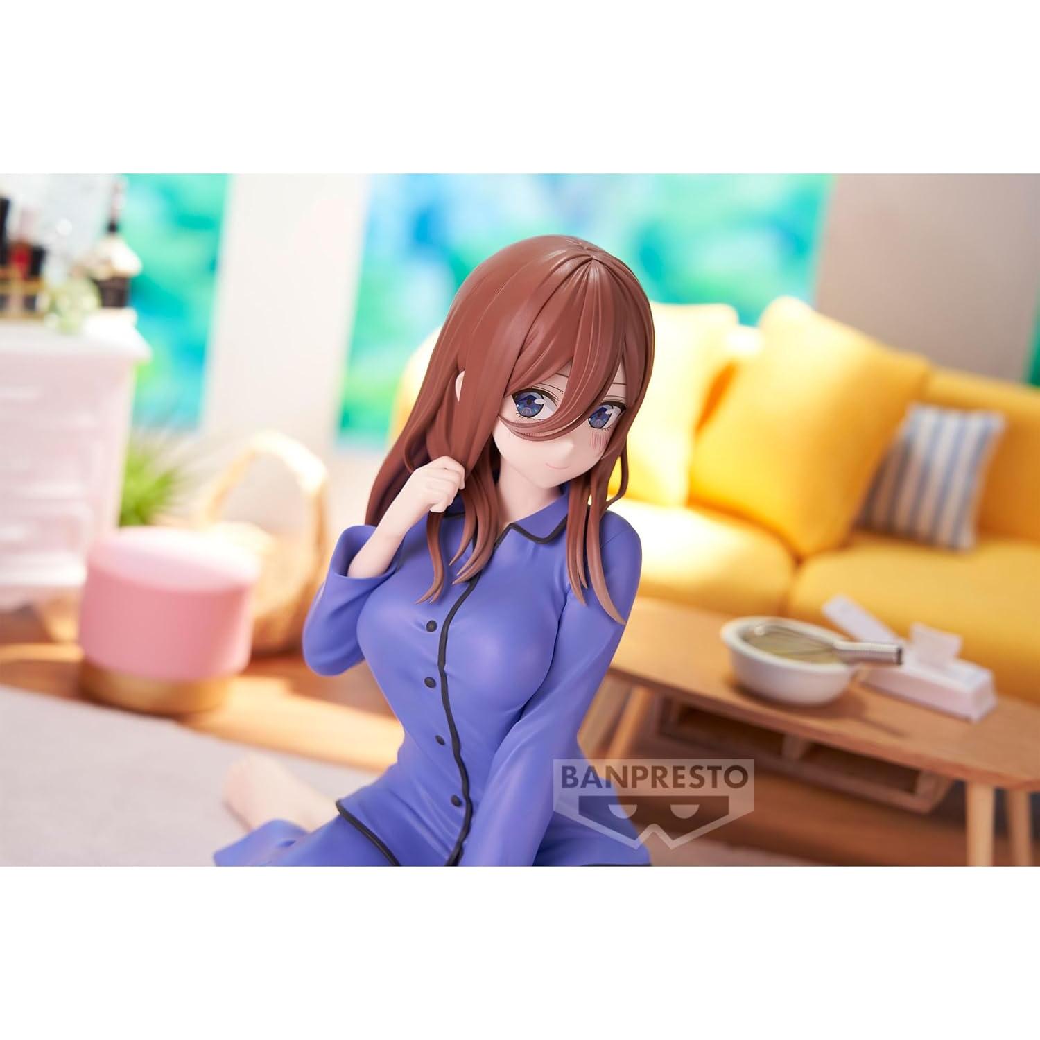 Figura Miku Nakano Relax Time Banpresto 11.9 cm