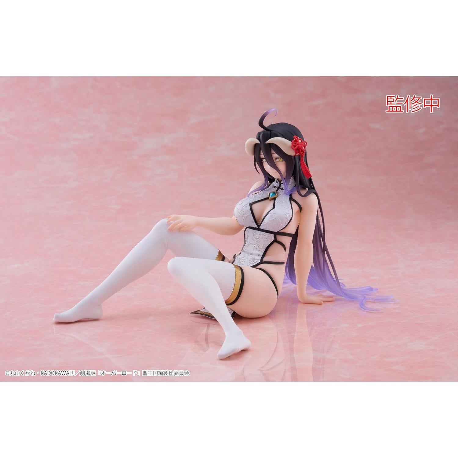 Figura de Escritorio Taito Albedo Overlord Vestido Chino