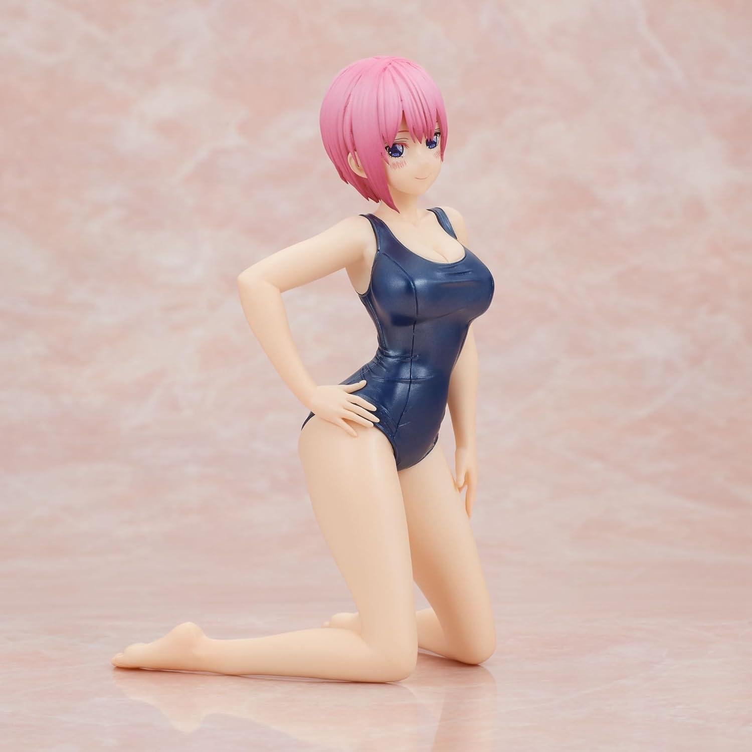 Figura Ichika Nakano estilo escolar Bandai Spirits 15 cm
