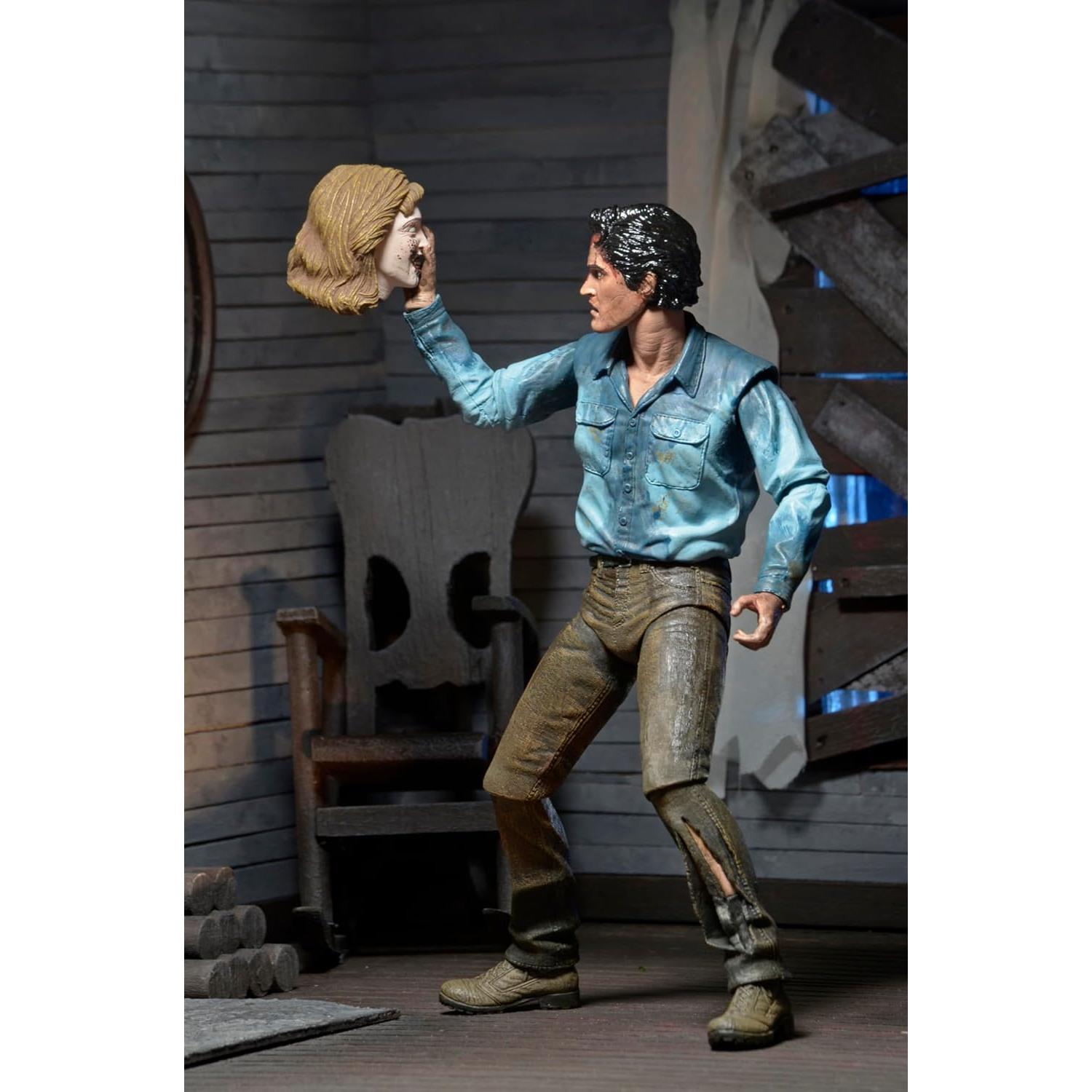 Figura de Acción NECA Evil Dead 2 Ash Definitivo 17.78 cm