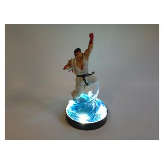 Estatua iluminada Ryu 21.8 cm Street Fighter Capcom