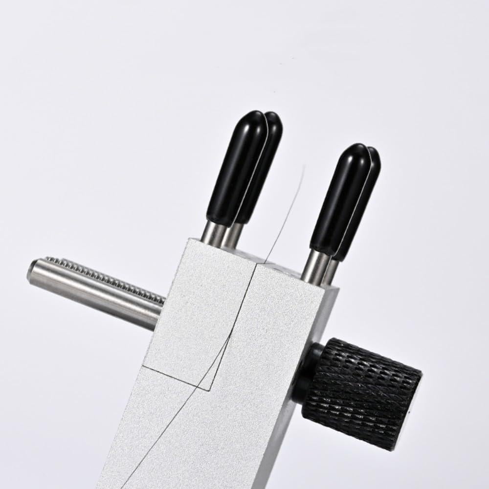 Morsa de Mesa ANSAI con Base Metálica Rotativa 14.7 cm