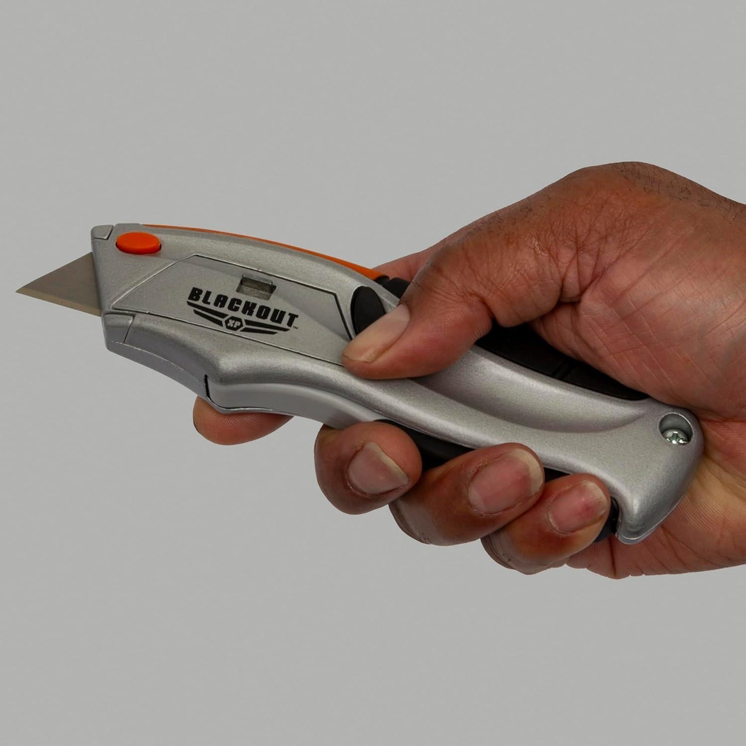 Cuchillo Utility Retráctil Blackout XP con 6 Cuchillas