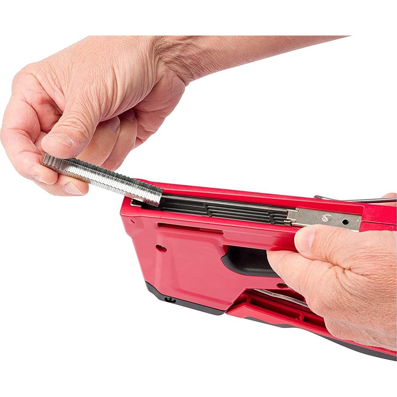 Grapadora Manual 2-en-1 Arrow T50RED2 para Tapicería y Aislamiento