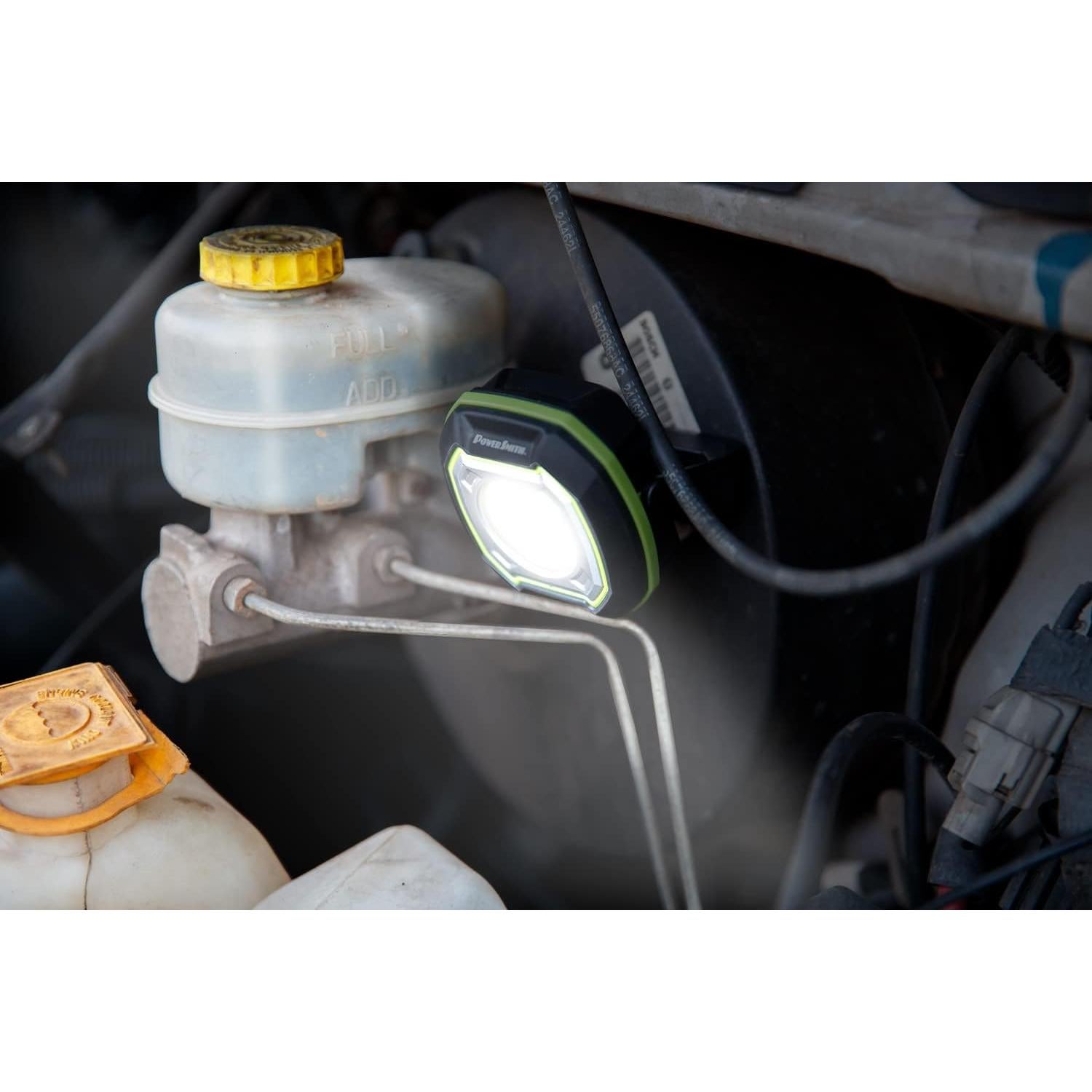 Luz de Trabajo LED Recargable PowerSmith PILF800S 800 Lúmenes