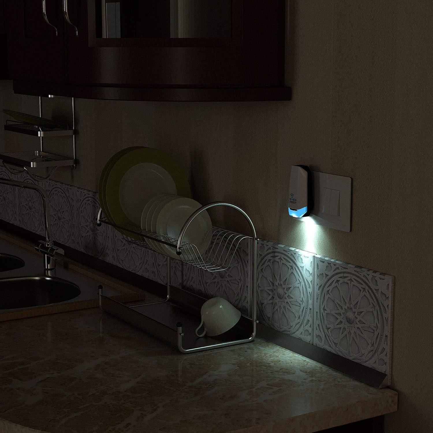 Repelente Ultrasónico de Plagas Ever Pest - 2 Unidades