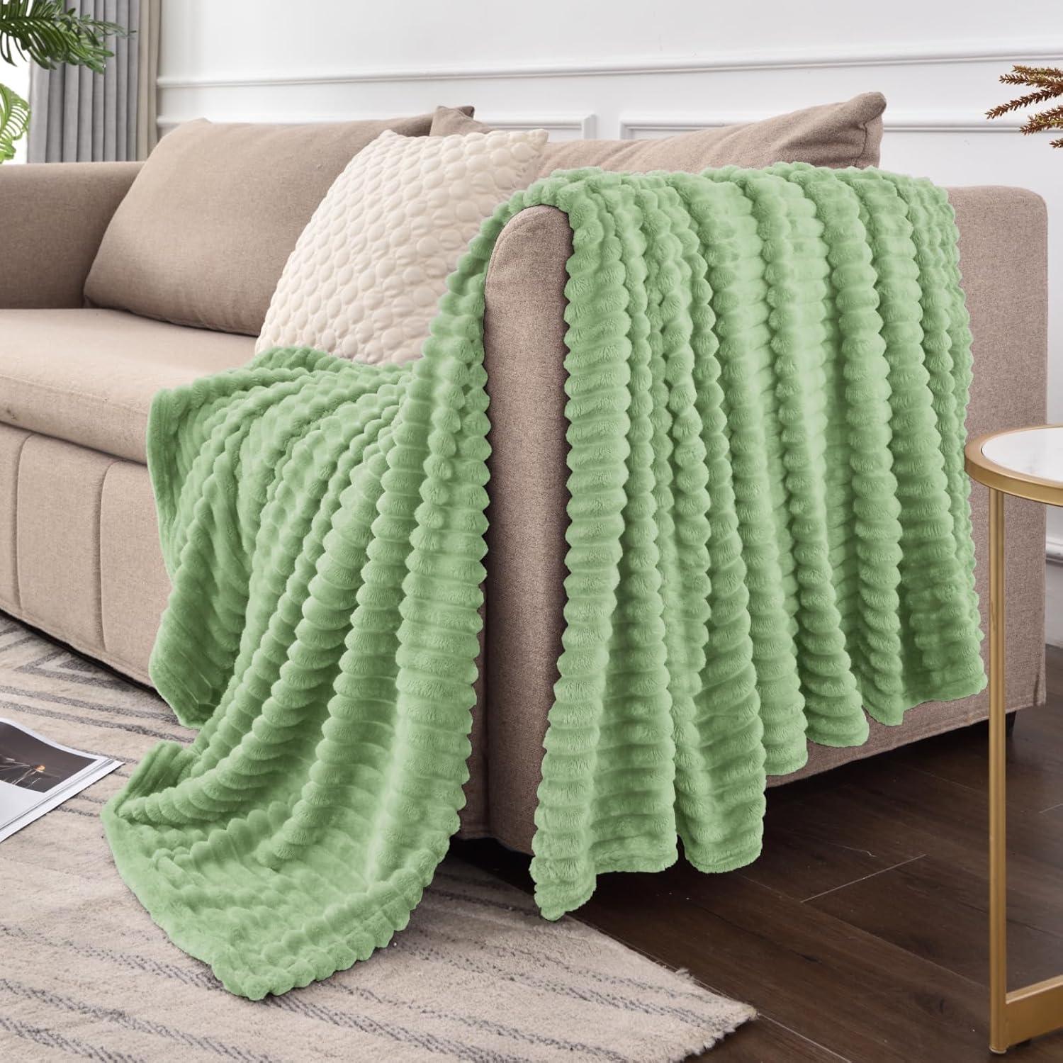 Manta de Forro BEDELITE Verde Manzana 127x152 cm Suave y Cálida