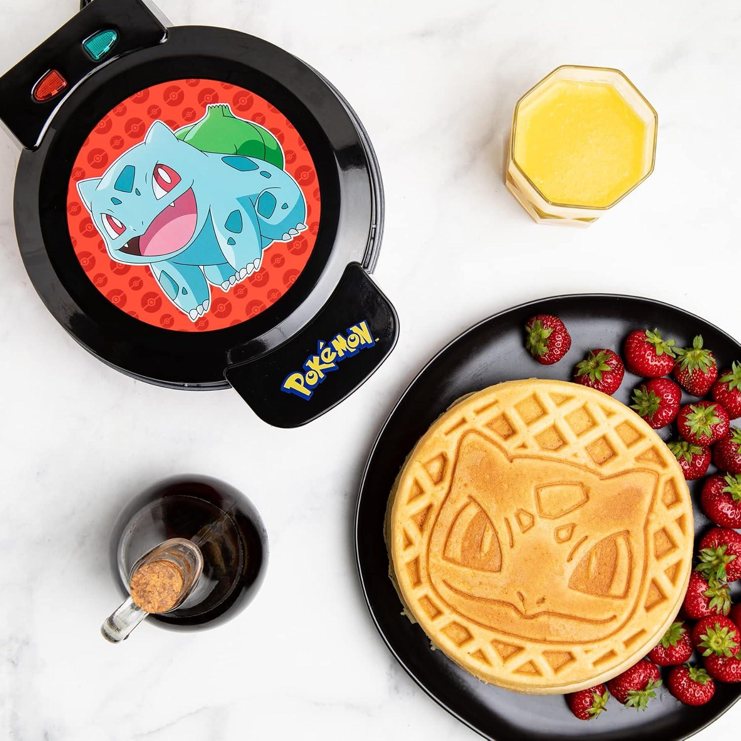 Waffle Maker Bulbasaur Uncanny Brands - 900W Antiadherente
