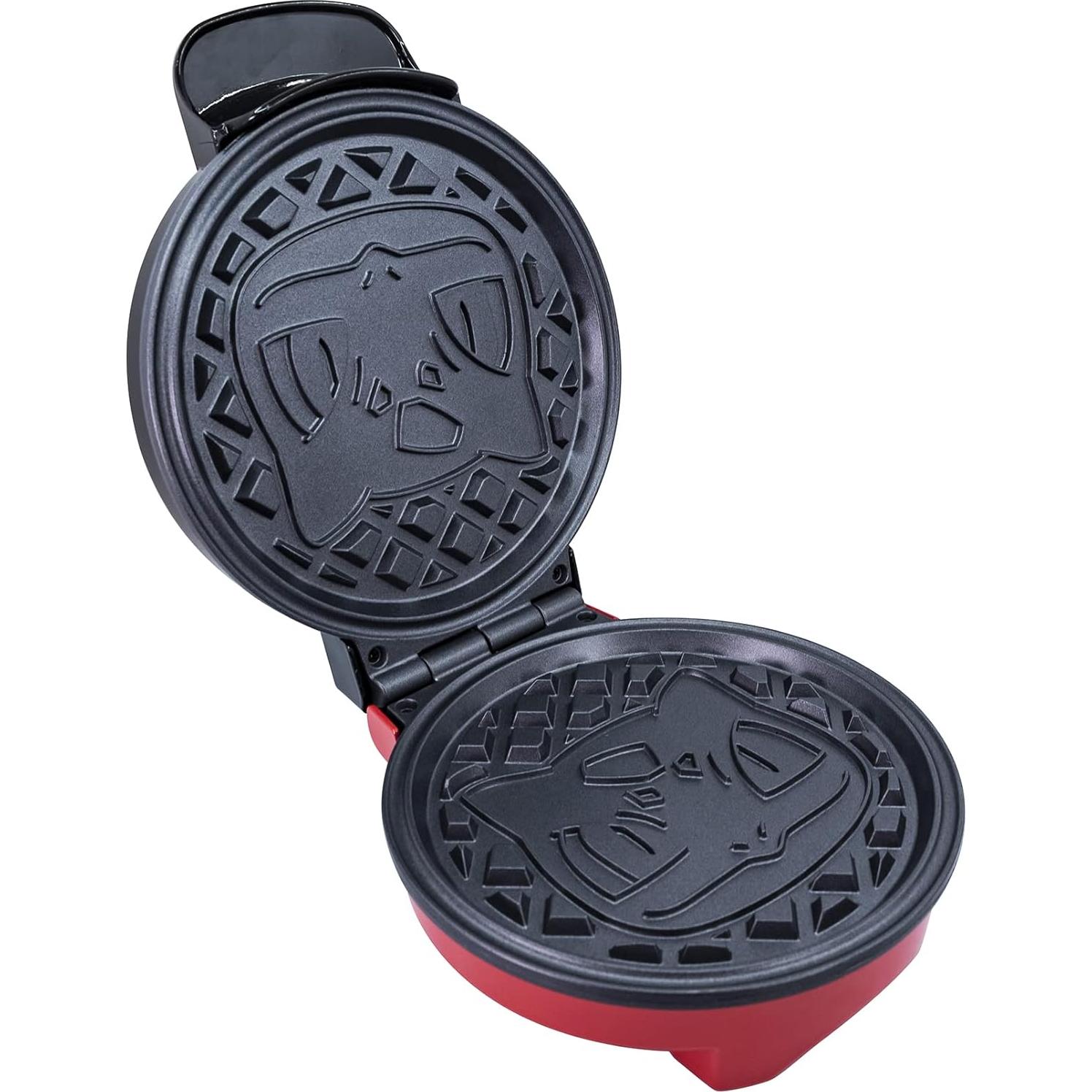 Waffle Maker Bulbasaur Uncanny Brands - 900W Antiadherente