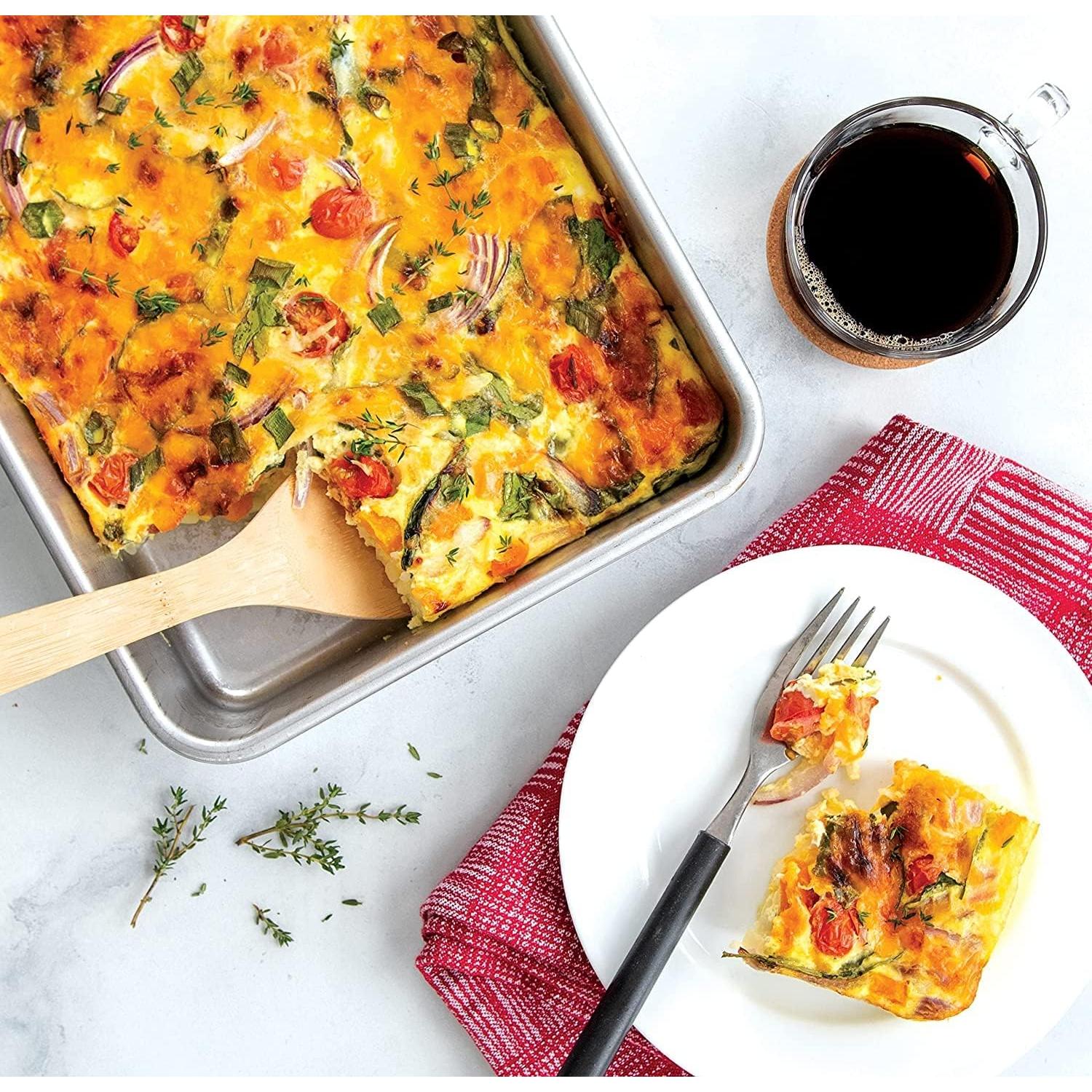 Bandeja para Pasteles Rectangular Nordic Ware 32.8x24.1cm Aluminio