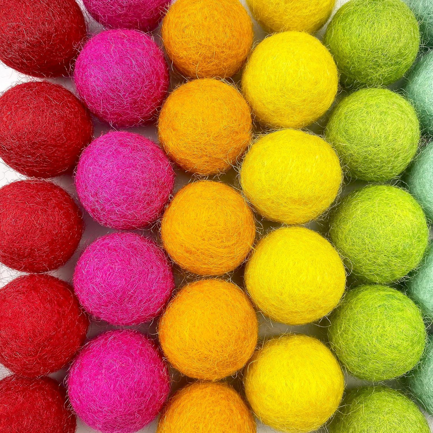 Pompones de Fieltro de Lana 100% Hechos a Mano - Arcoíris - 50 Bolas 2-2.5 cm