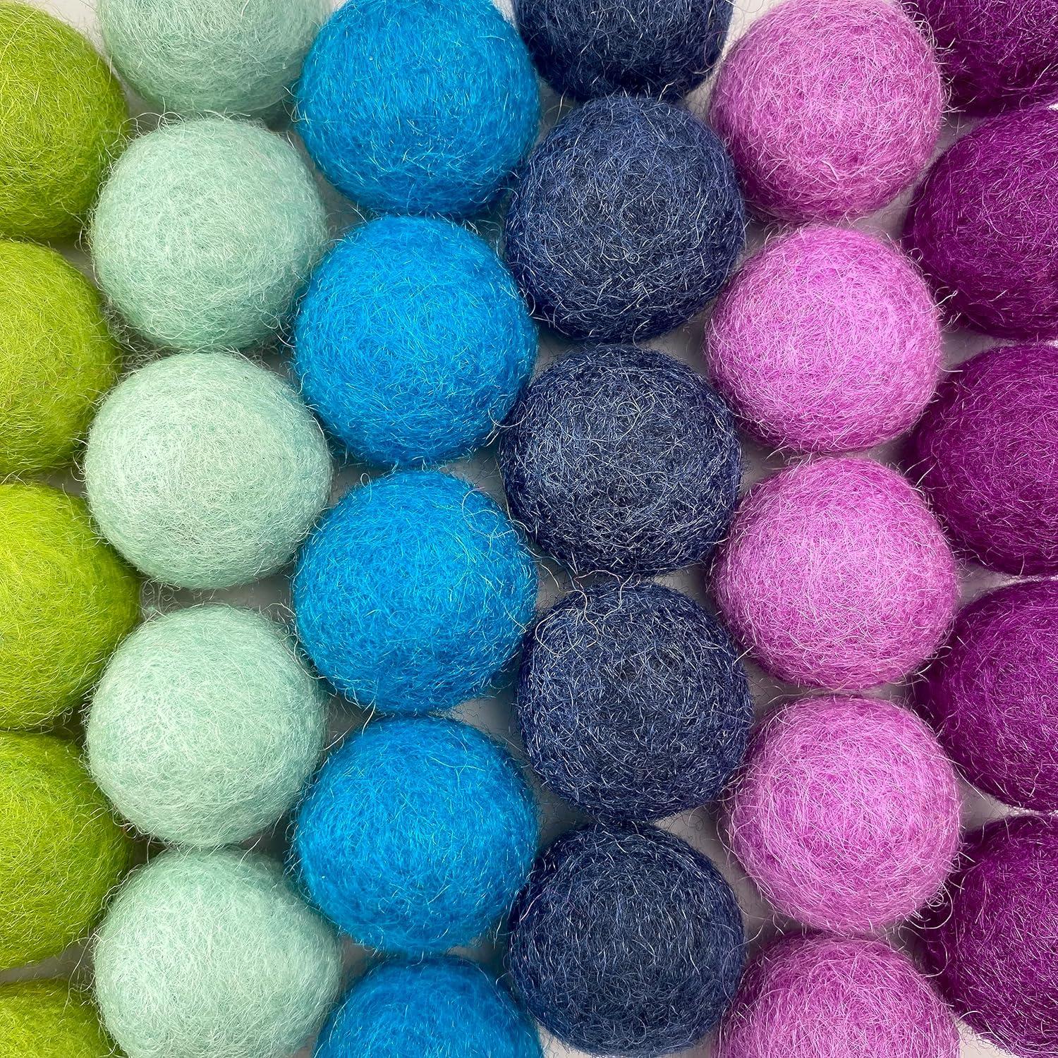 Pompones de Fieltro de Lana 100% Hechos a Mano - Arcoíris - 50 Bolas 2-2.5 cm