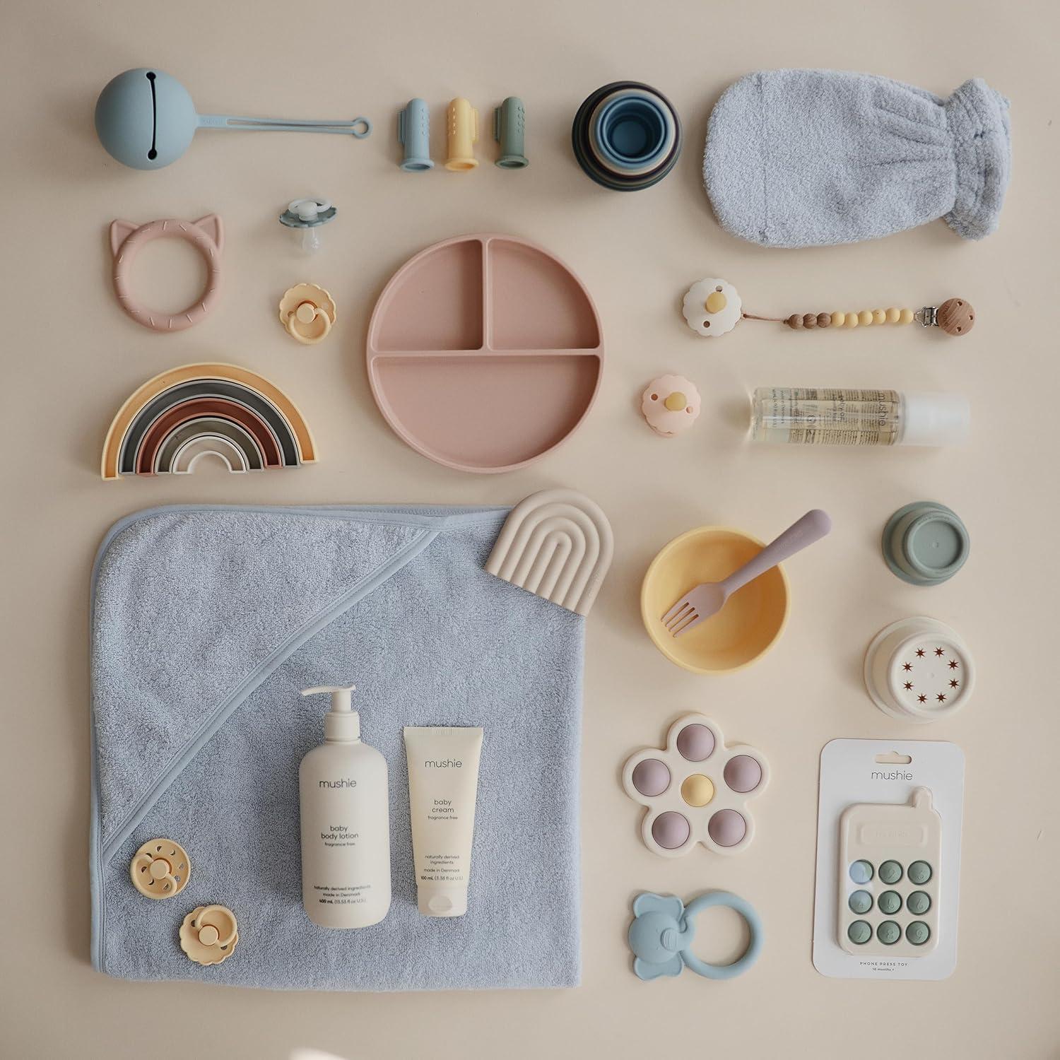 Plato de Succión de Silicona Mushie Rosa 18.41 cm Antideslizante