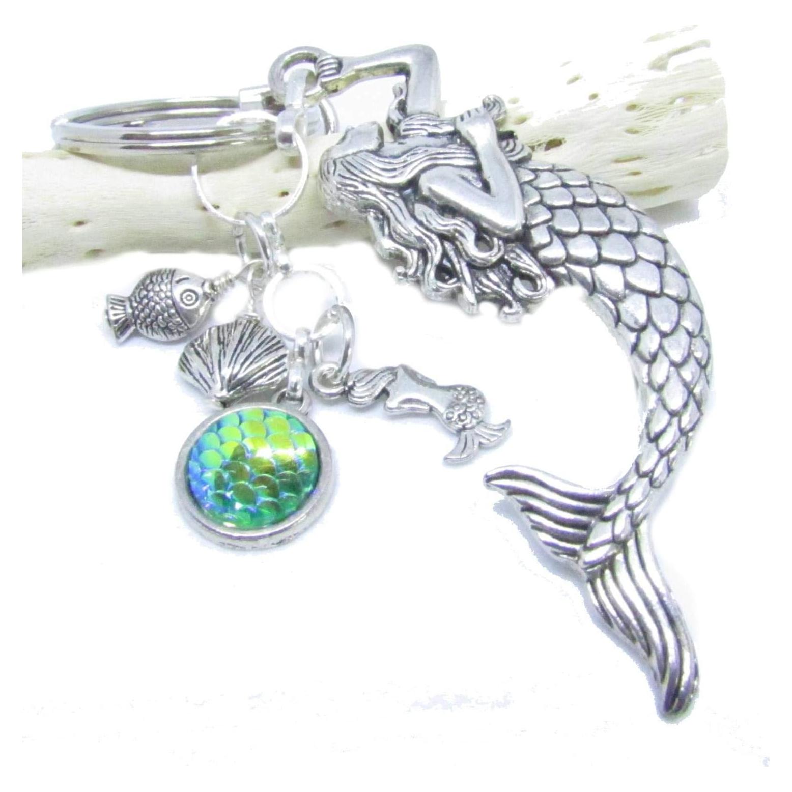 Llavero de Sirena con Charms Marinos - Accesorio Oceánico para Mujeres