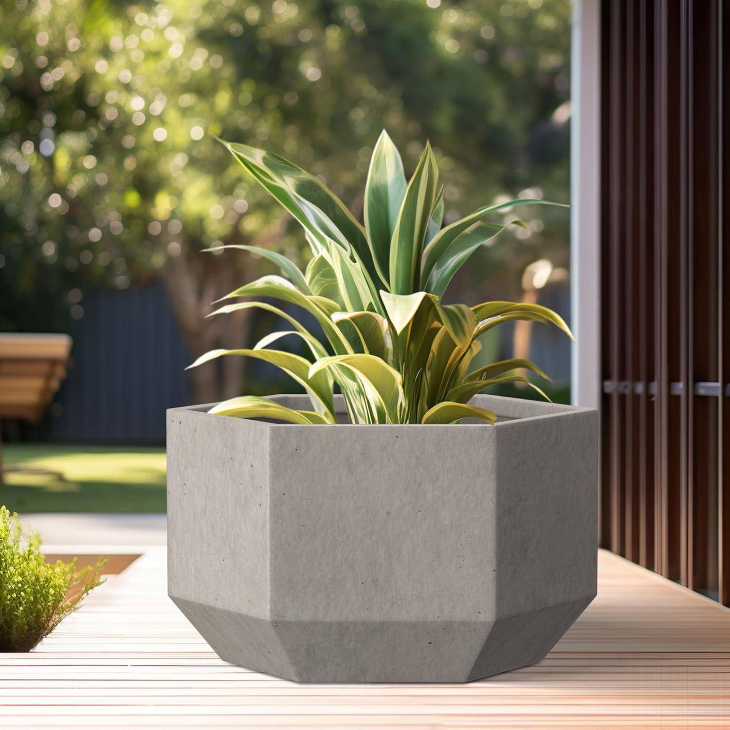 Maceta Hexagonal de Concreto Kante 20 cm con Drenaje
