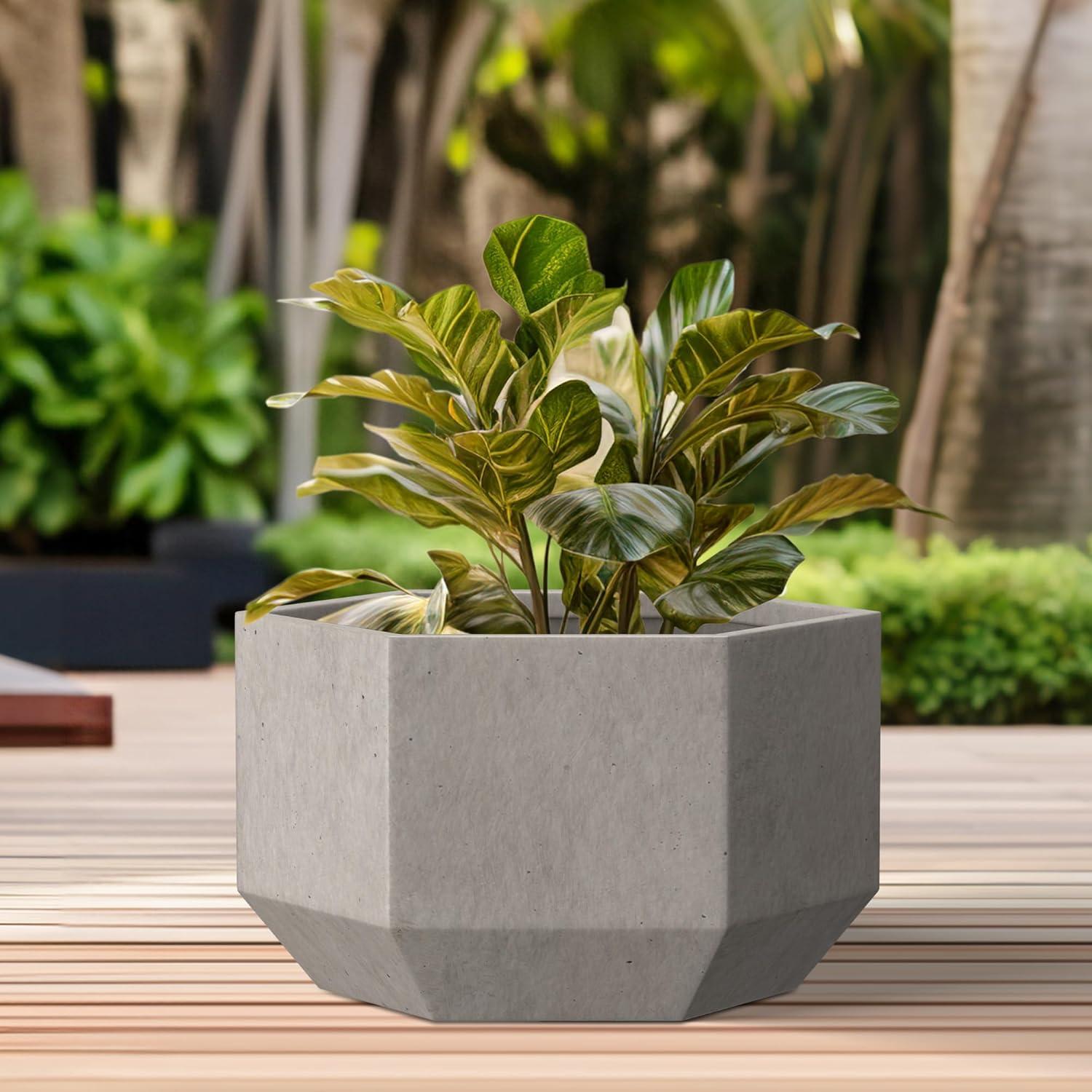 Maceta Hexagonal de Concreto Kante 20 cm con Drenaje