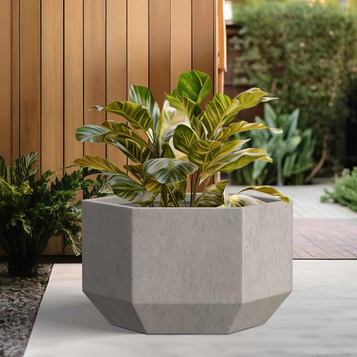 Maceta Hexagonal de Concreto Kante 20 cm con Drenaje