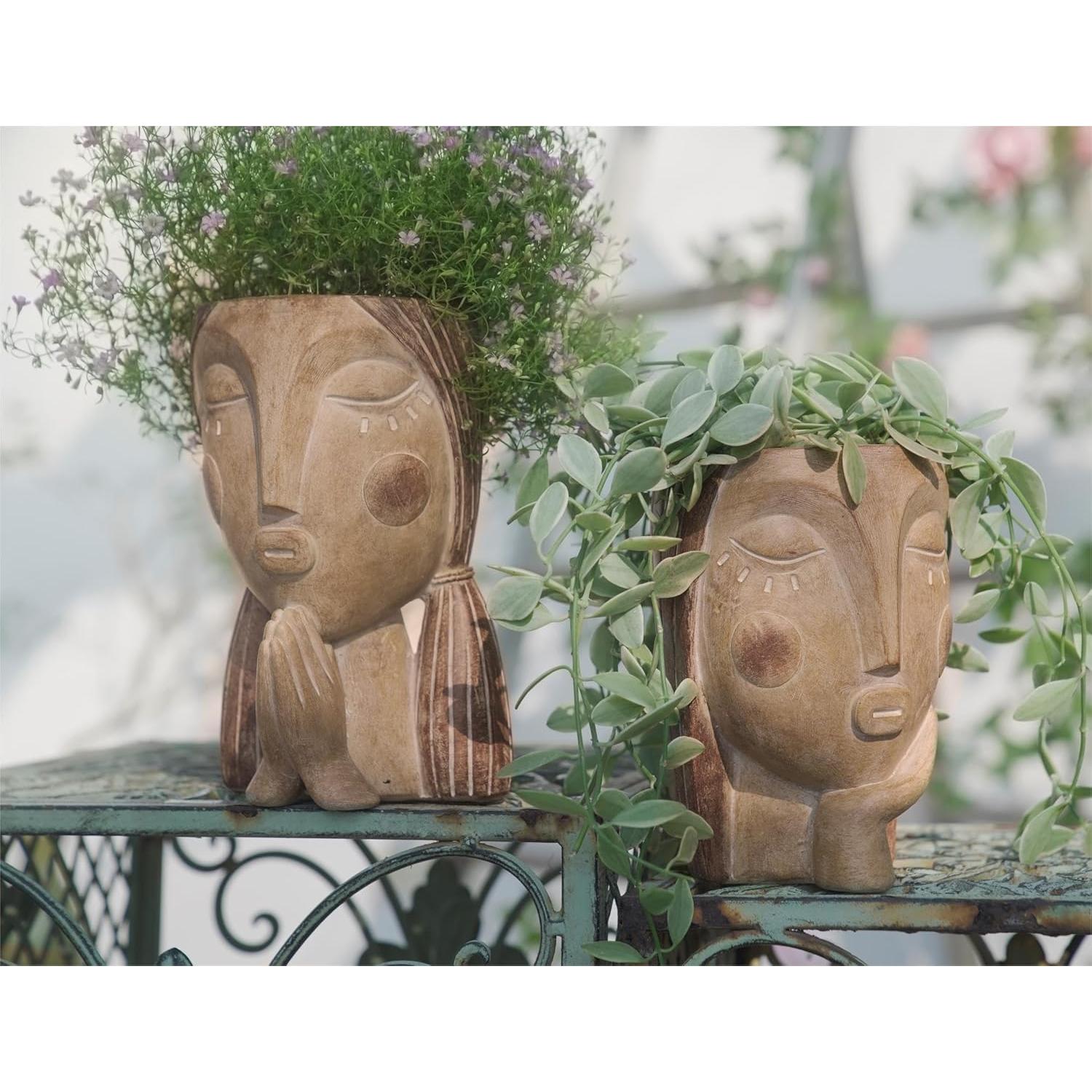 Maceta de cara pintada a mano Saysmile - Orando 17.95x11.48 cm