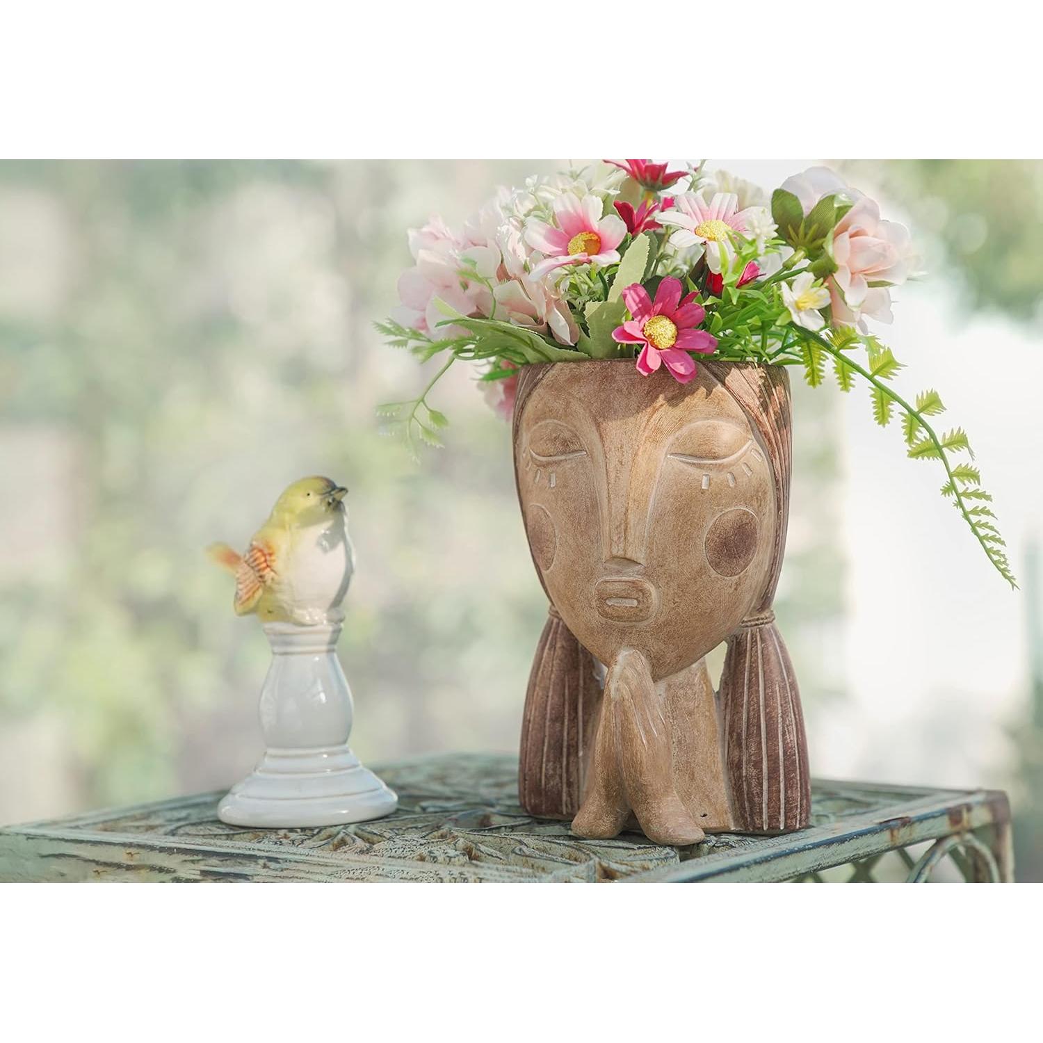 Maceta de cara pintada a mano Saysmile - Orando 17.95x11.48 cm