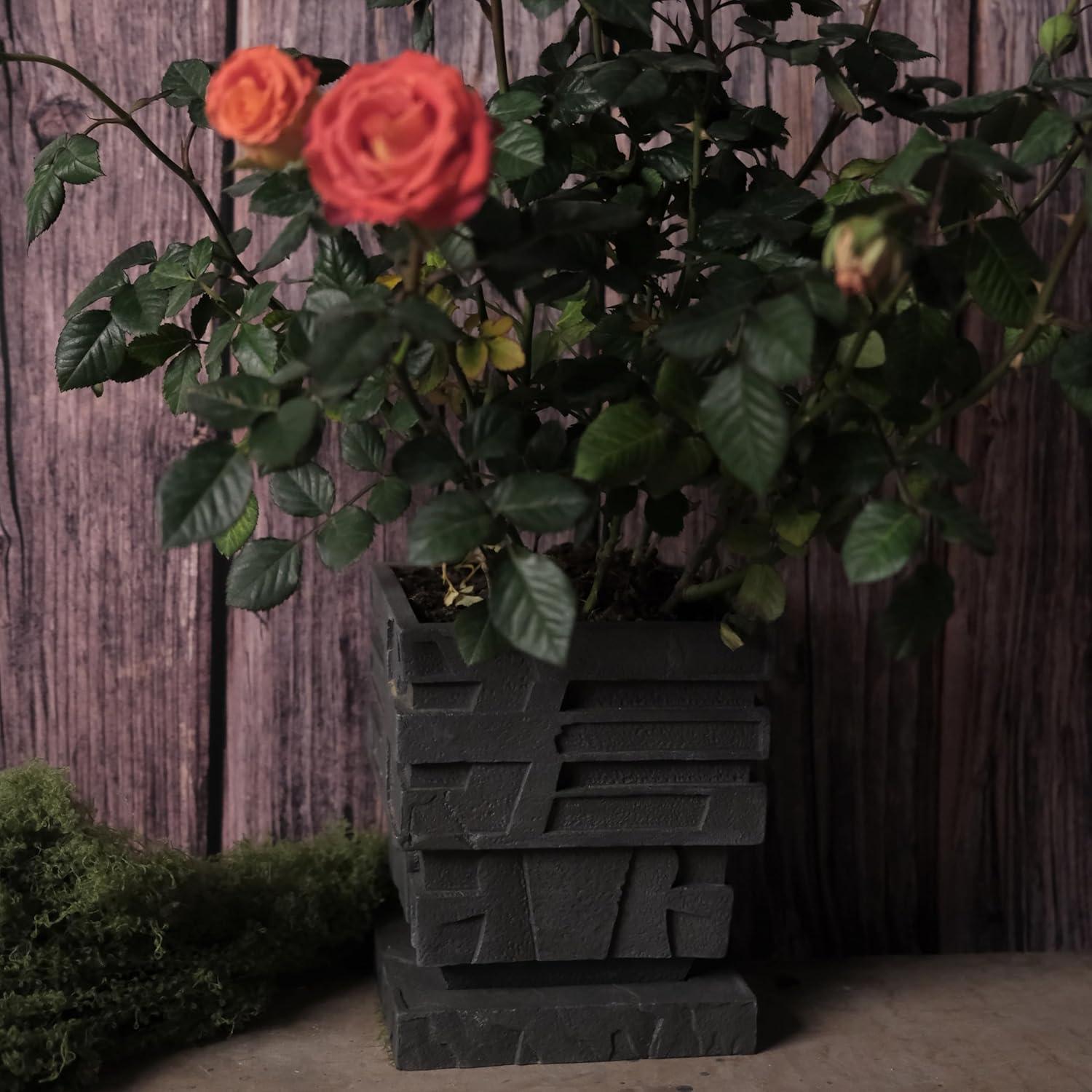 Maceta Cuadrada de Resina Forkai 13.5 cm con Drenaje