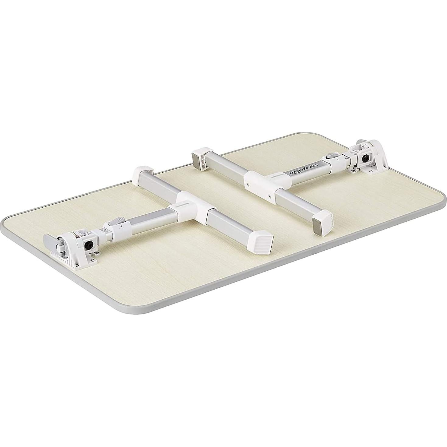 Mesa bandeja ajustable Amazon Basics crema para laptop 52cm