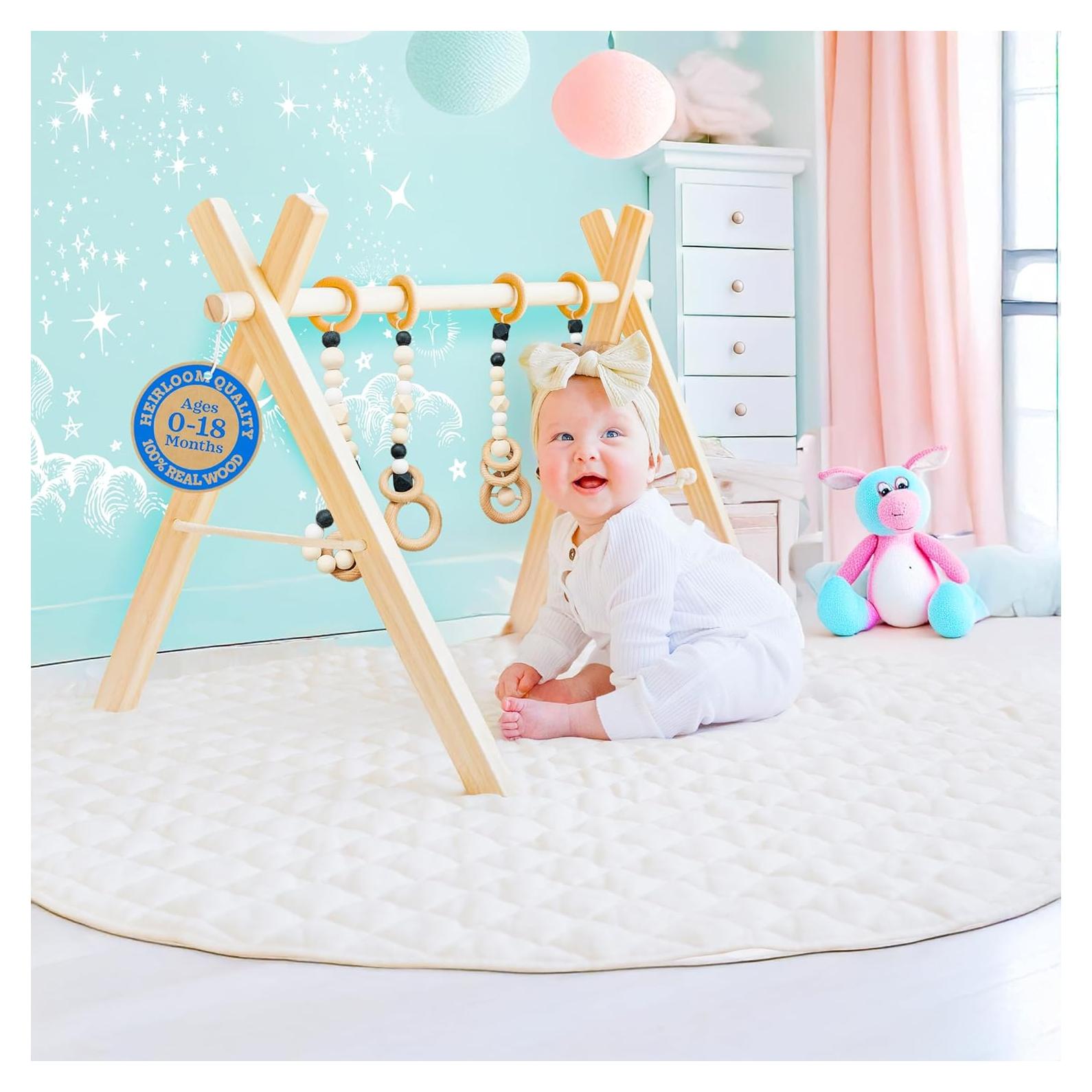 Gimnasio de Juego de Madera Poppyseed Play para Bebés - Montessori