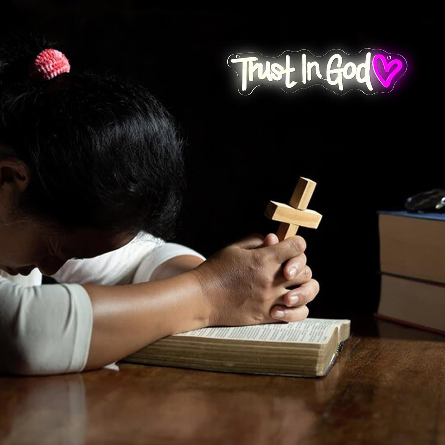 Letrero Neón LED Symone 'Confía en Dios' USB 39.9x15.7 cm