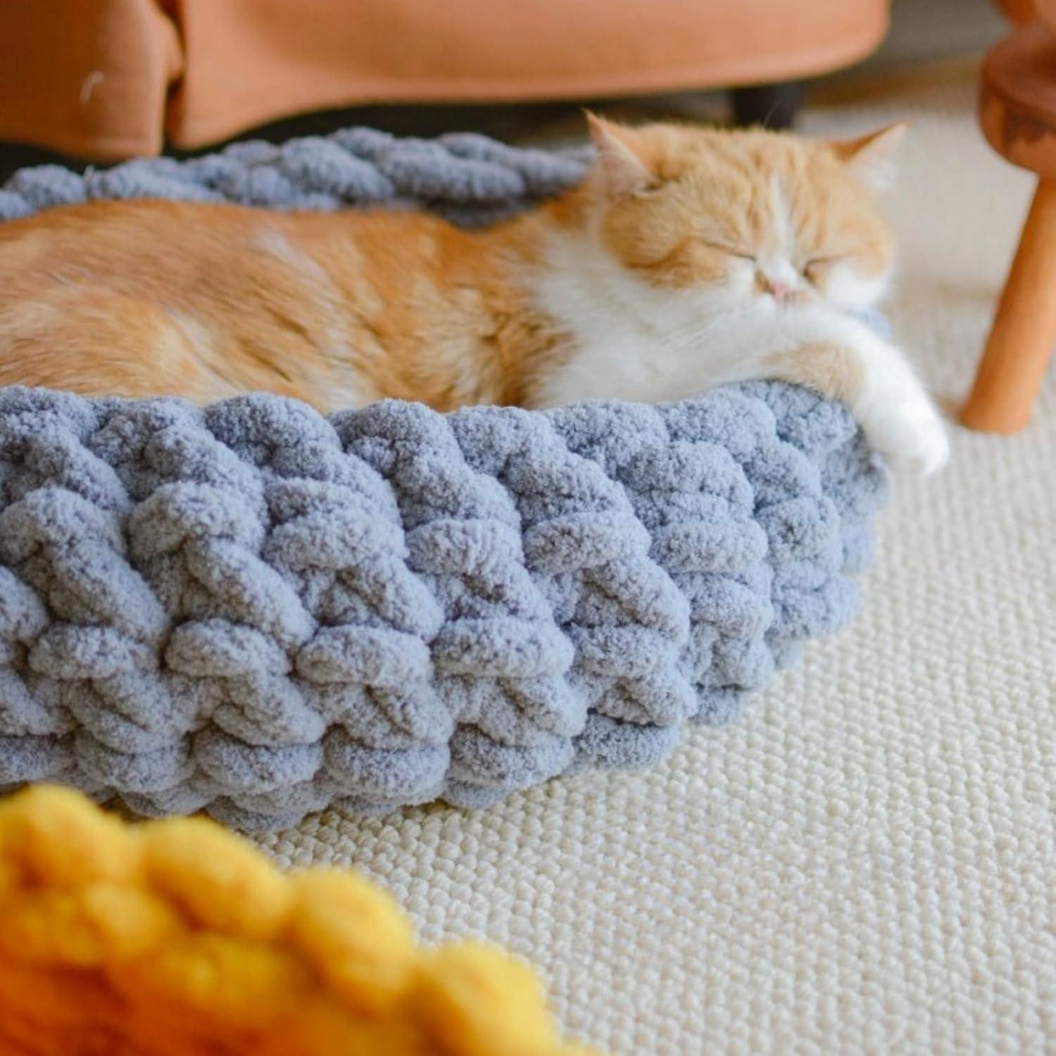 Cama Nido para Gatos Urnat Mediana Amarillo Suave Lavable