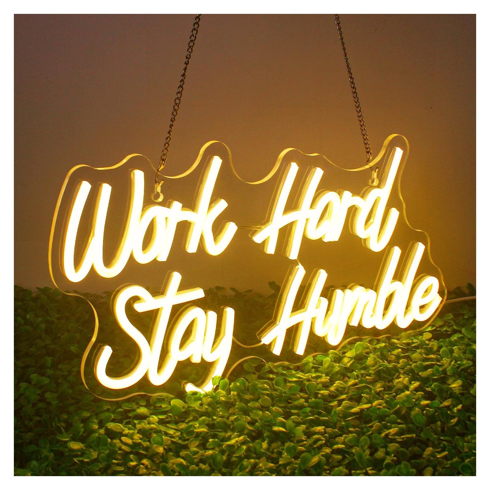 Letrero de Neón LED NOSUN 'Trabaja Duro Mantente Humilde' 41.9x23.9 cm