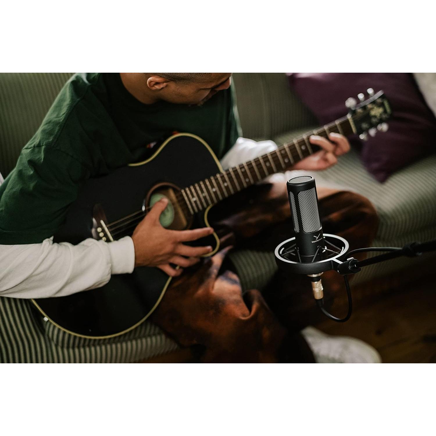 Micrófono de Condensador Beyerdynamic M 90 PRO X con Accesorios