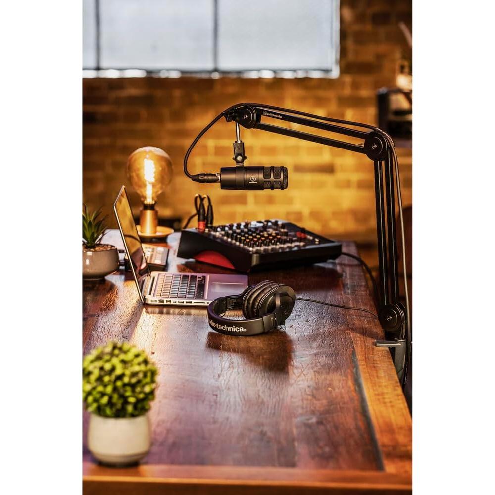 Micrófono Dinámico Hypercardioide Audio-Technica AT2040 + Brazo + Cable XLR 6m