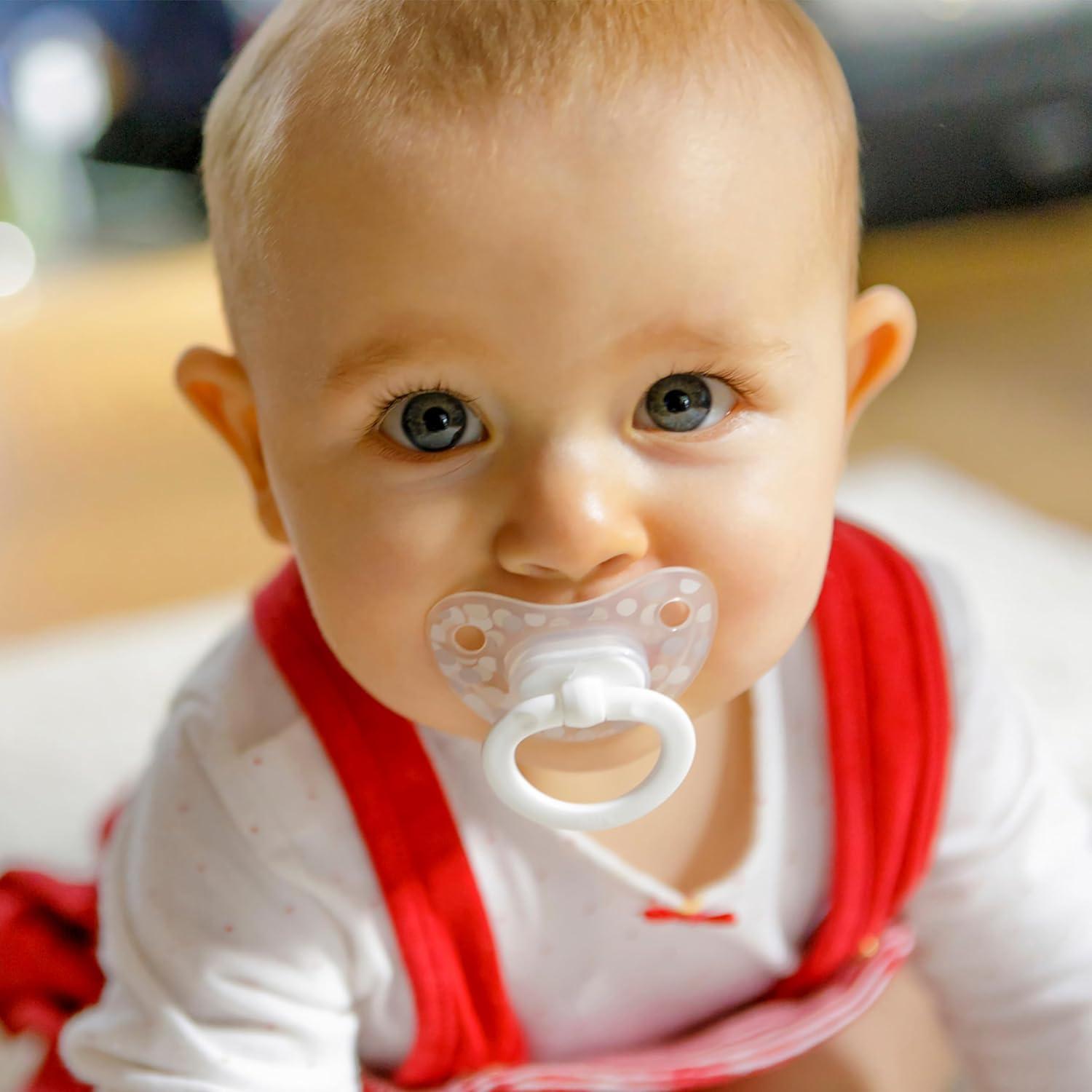 Set de Regalo NUK Smooth Flow Anti-Cólicos 4 Biberones y Chupetes