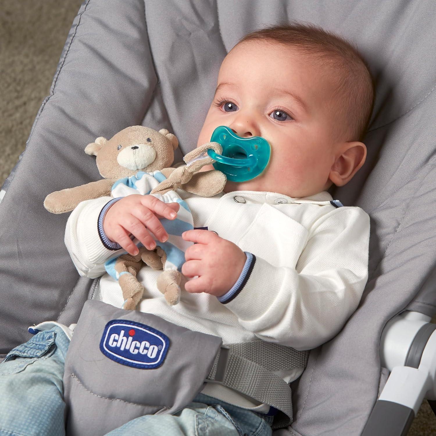 Chicco Pocket Buddies Oso Azul Suave Sujetador de Chupete