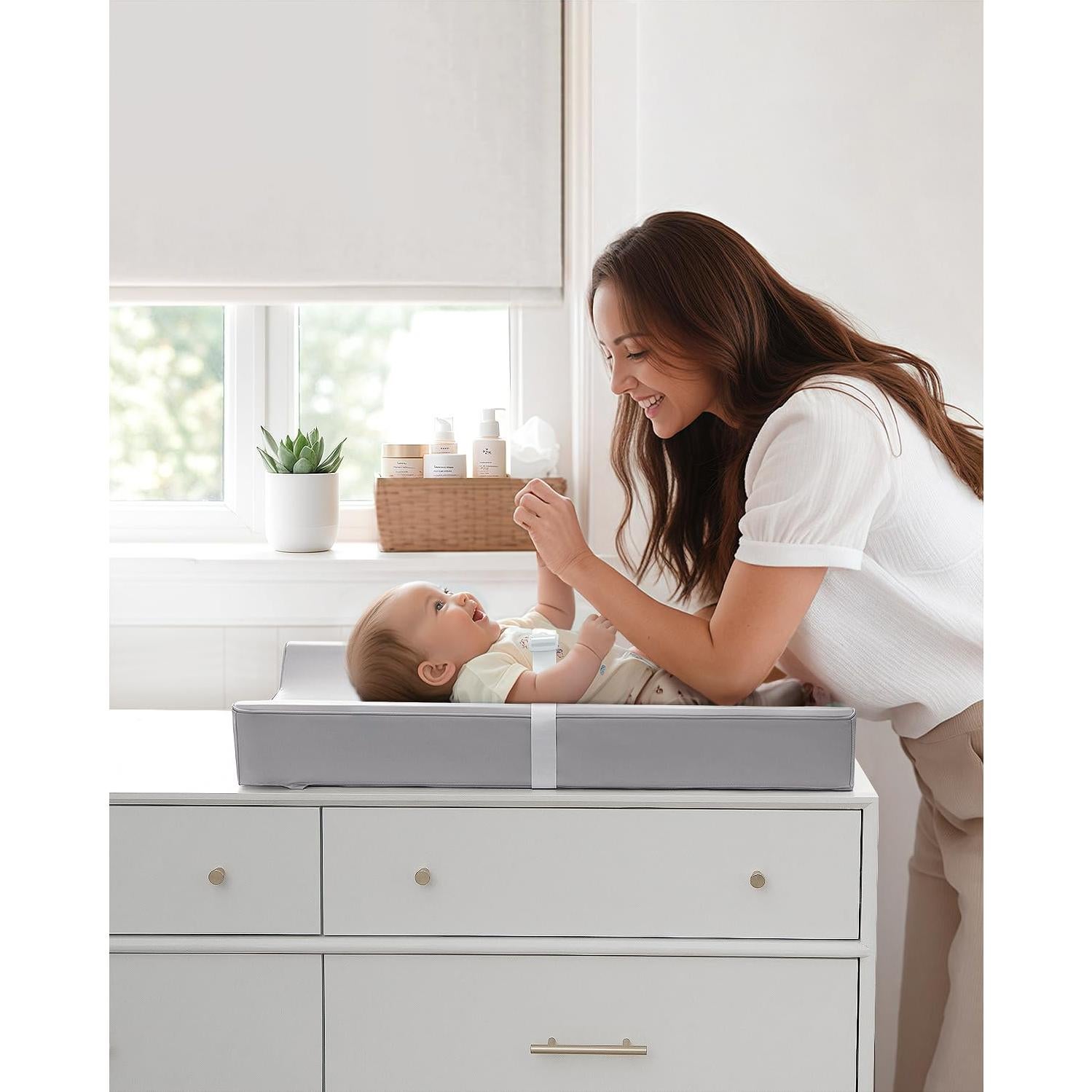 Almohadilla Cambiadora Impermeable Blissful Gris Claro 79.38x40.64cm