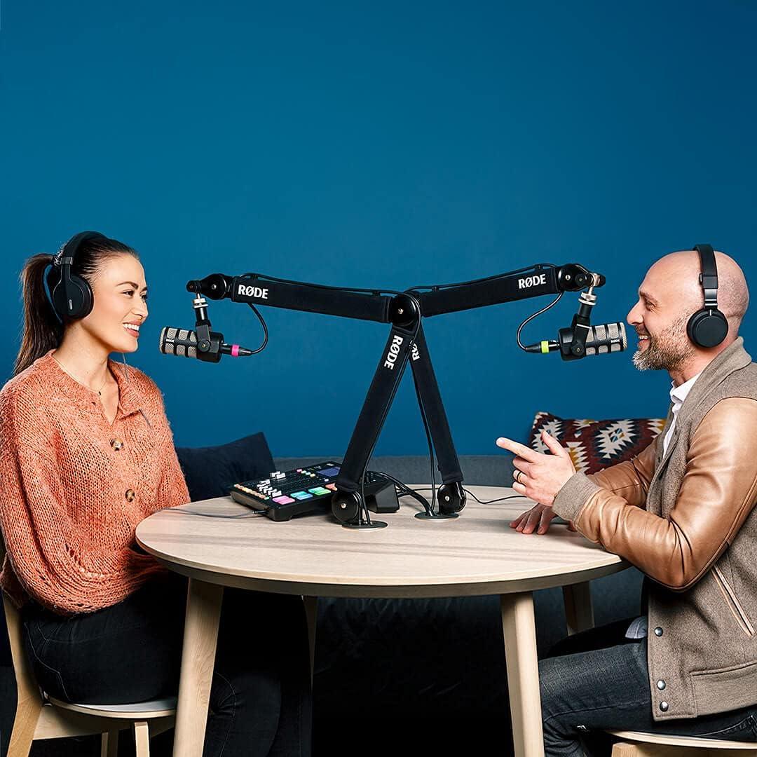 Brazo de Estudio Rode PSA1+ para Podcasting y Streaming