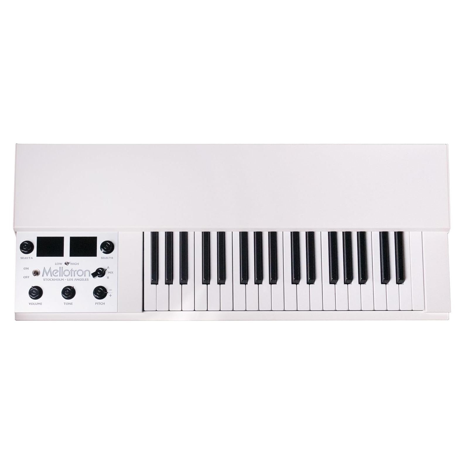 Teclado Mini Mellotron M4000D Blanco - 100 Sonidos, 9.5 kg