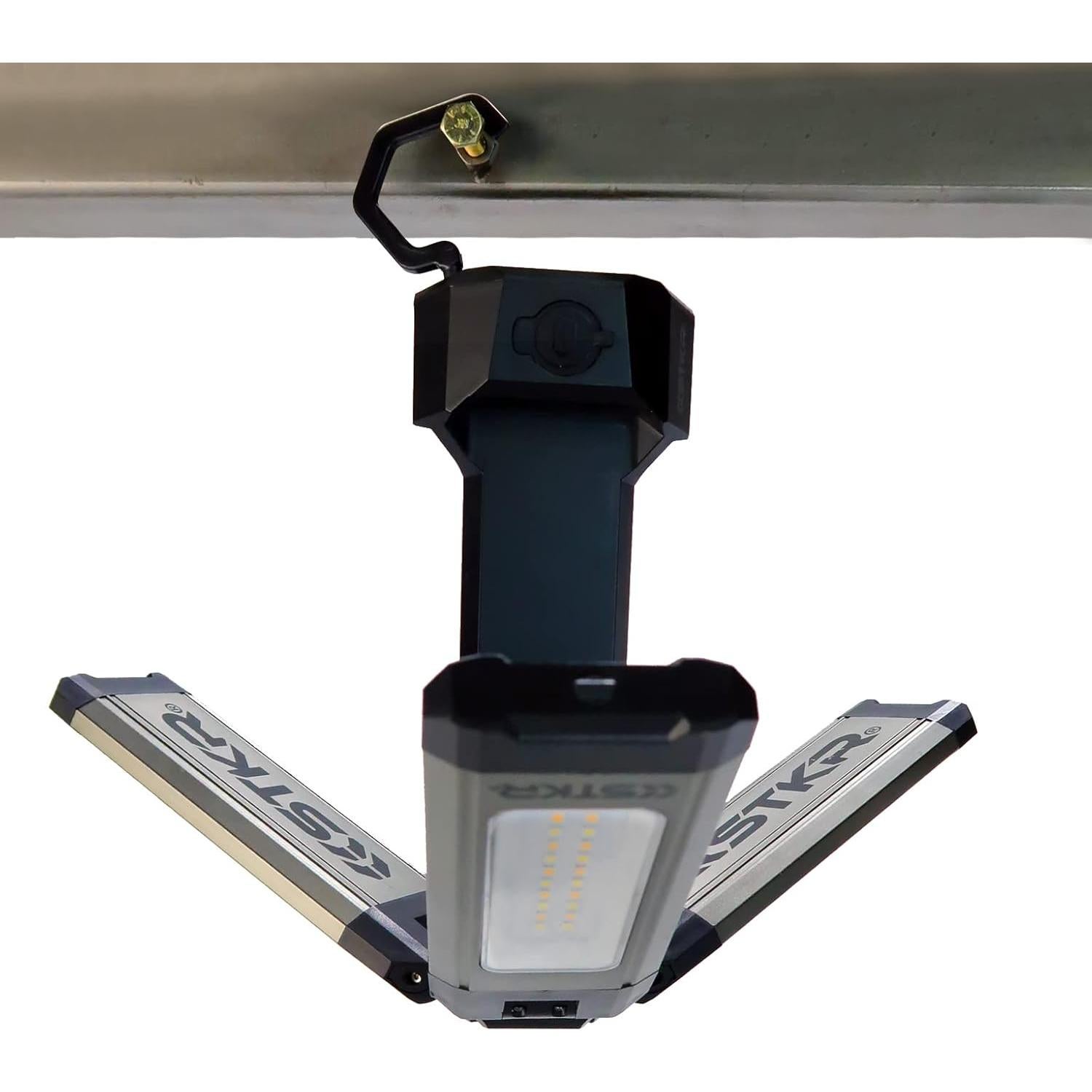 Luz de Trabajo LED STKR Concepts Tri-Mobile 2000 Lúmenes