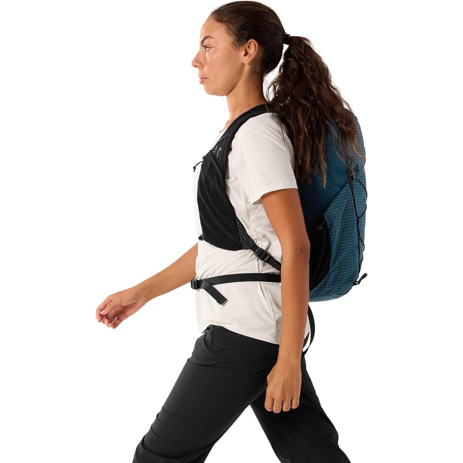 Mochila Aerios 18L Arc'teryx Ultraligera Ajuste Personalizable