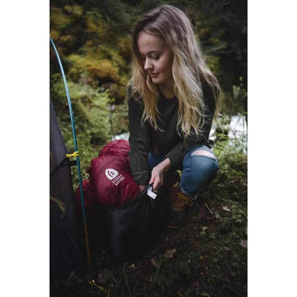 Saco de Dormir Ultraligero Sierra Designs Cloud 20° DriDown