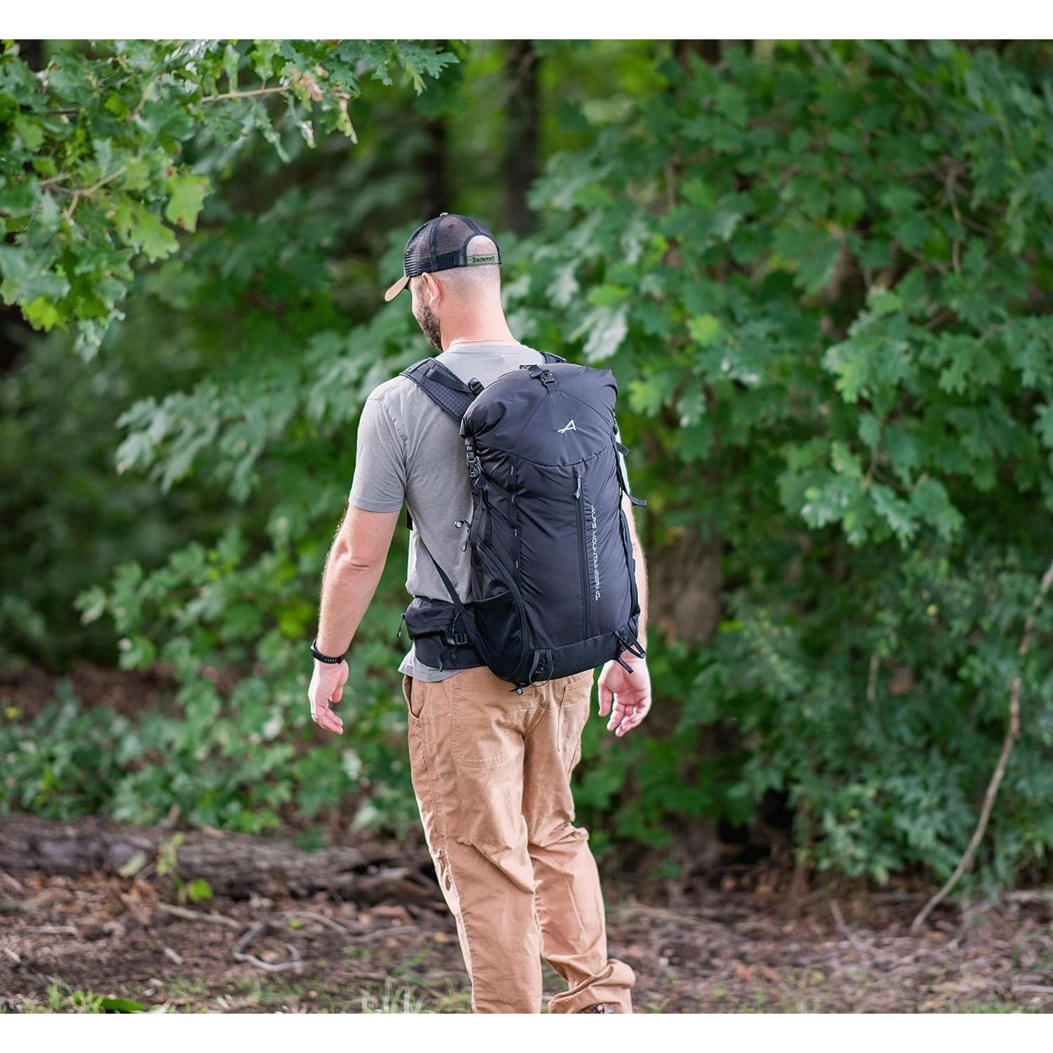 Mochila de Senderismo ALPS Mountaineering Tour 35-45L Negra