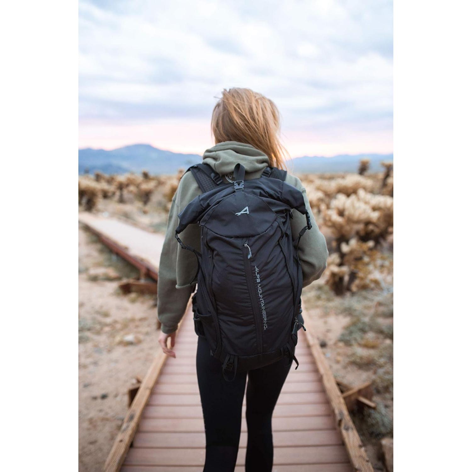 Mochila de Senderismo ALPS Mountaineering Tour 35-45L Negra