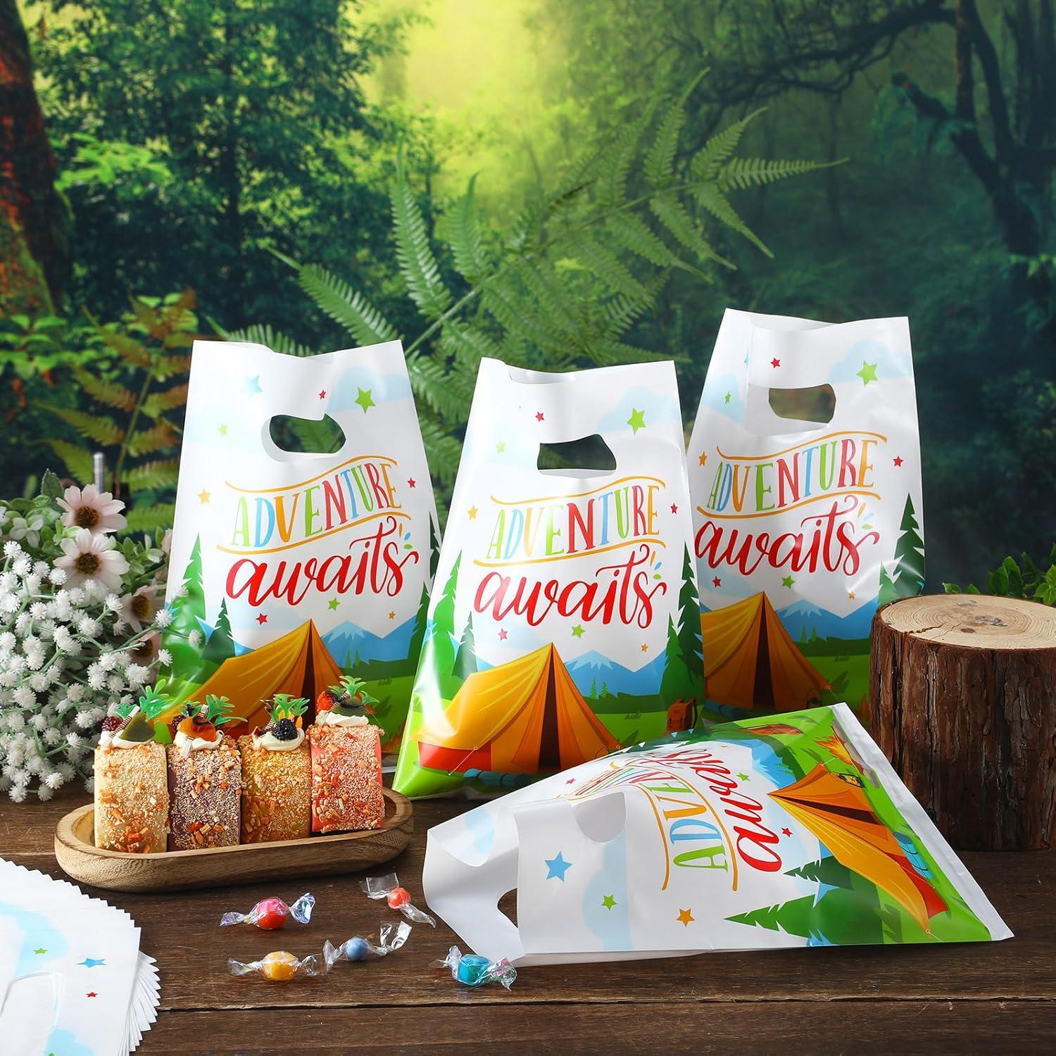 100 Bolsas de Regalo de Fiesta Temática Camping Motipuns 17.78x24.13cm