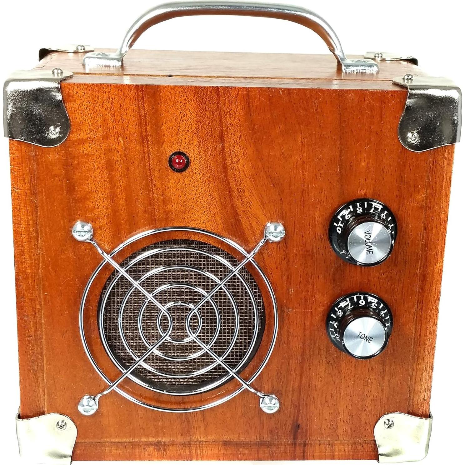 Amplificador de guitarra 2.5W C. B. Gitty en caja de madera